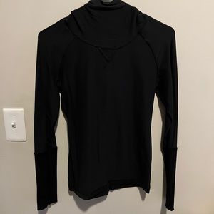 Lululemon running shirt